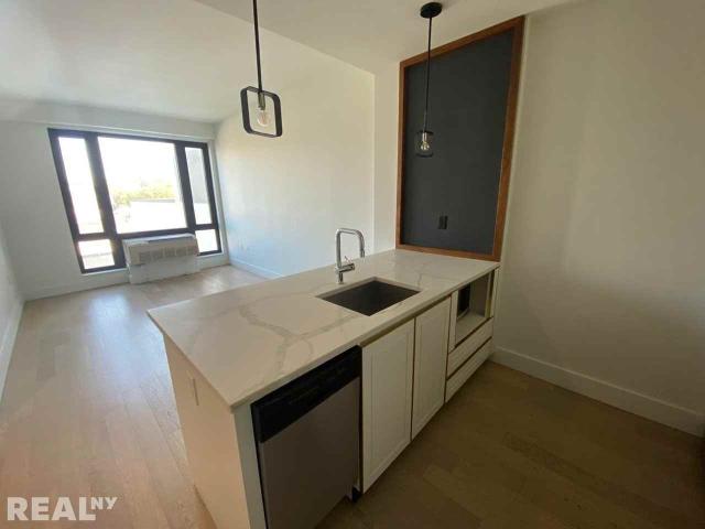 Apartment for rent in Arverne, New York