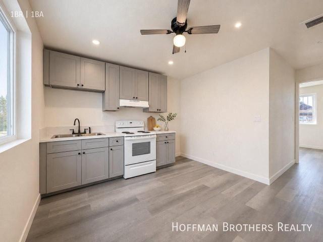 Apartment for rent in Canoga Park, California