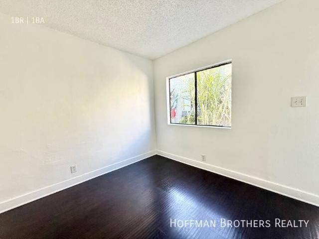 Apartment for rent in Canoga Park, California