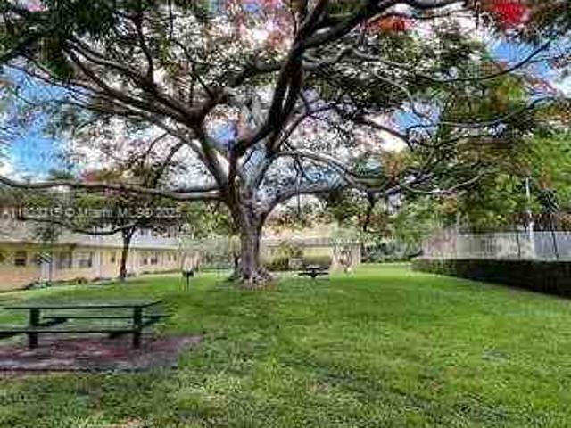 Apartment for rent in Oakland Park