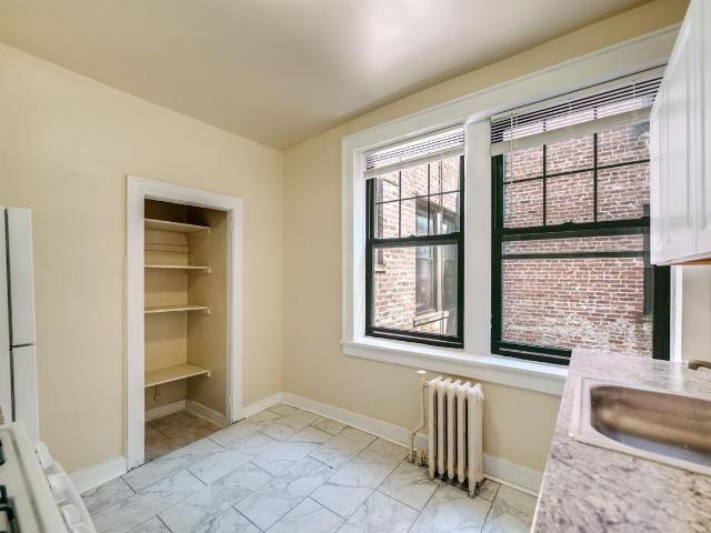 Apartment for rent in Palisades Park, New Jersey