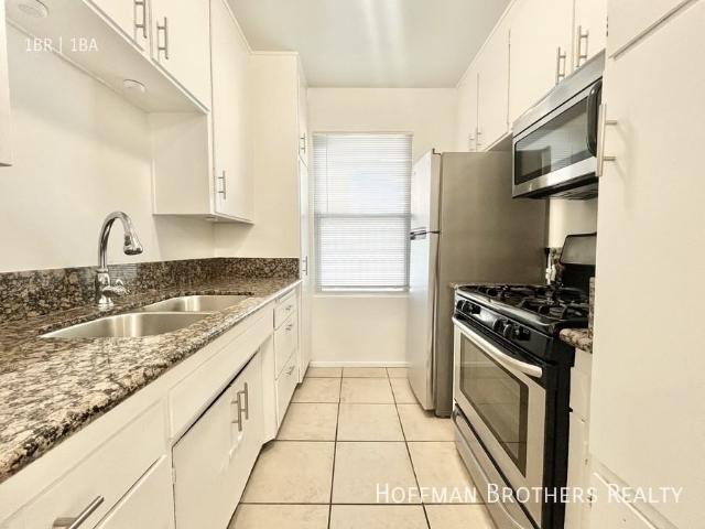 Apartment for rent in Canoga Park, California