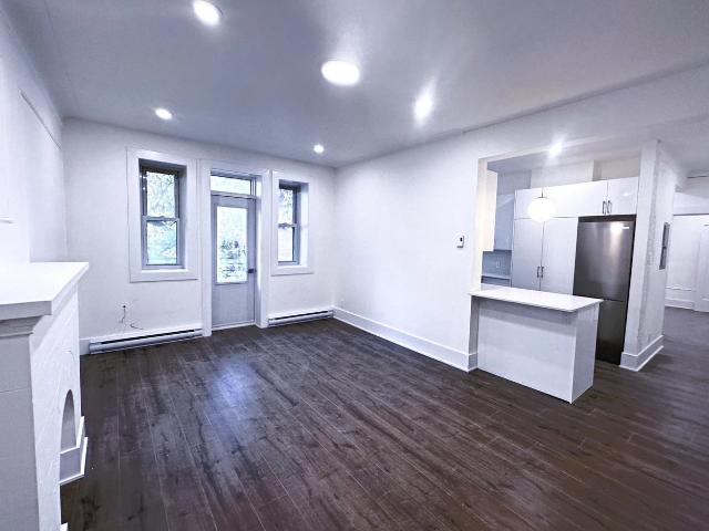 Apartment for rent in St. Leonard's, Quebec