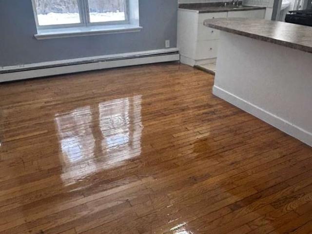 Apartment for rent in Glenwood, New York