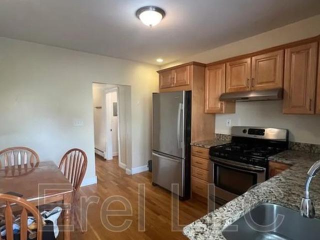 Apartment for rent in Cambridge, Massachusetts