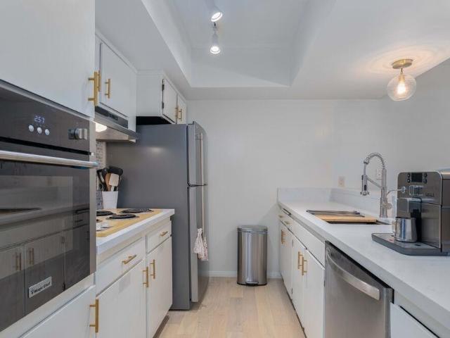 Apartment for rent in Culver City, California