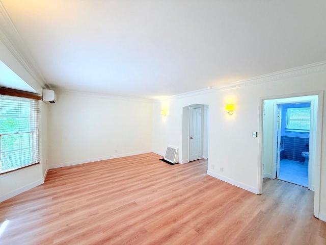 Apartment for rent in Canoga Park, California