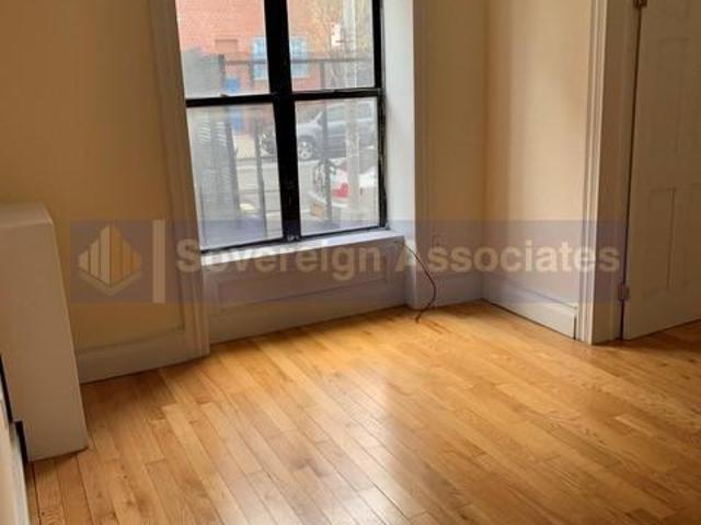 Apartment for rent in Arverne, New York