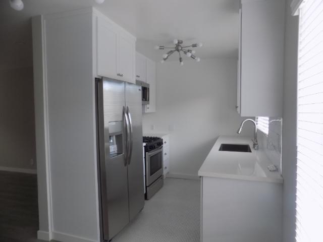 Apartment for rent in Canoga Park, California