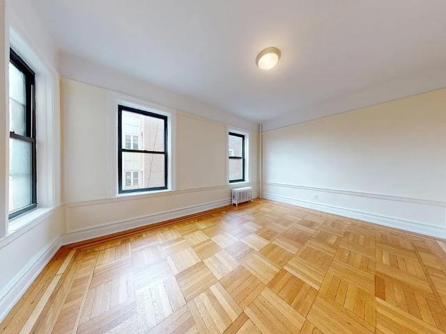 Apartment for rent in Arverne, New York