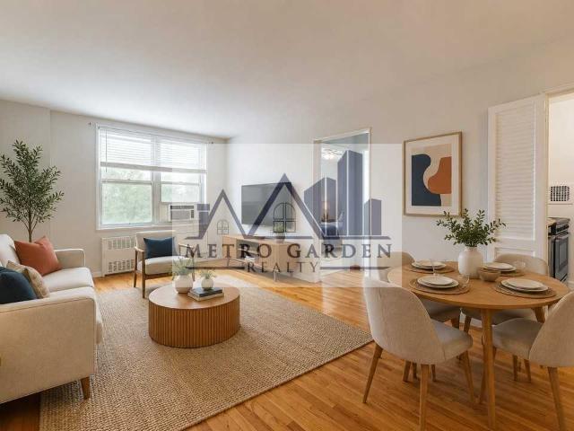 Apartment for rent in Arverne, New York