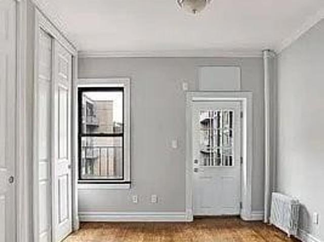 Apartment for rent in Arverne, New York