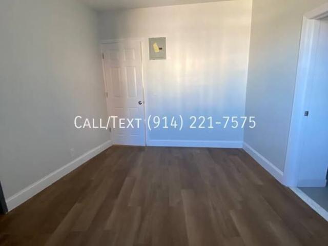 Apartment for rent in Glenwood, New York