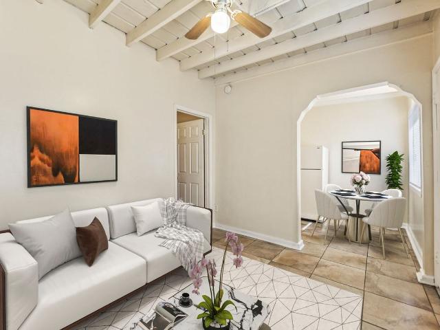 Apartment for rent in Canoga Park, California