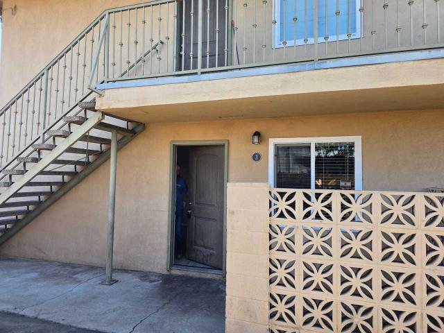 Apartment for rent in Costa Mesa, California