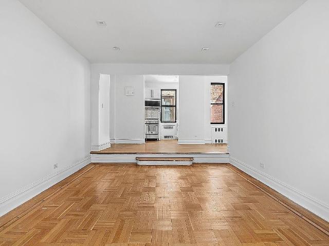 Apartment for rent in Arverne, New York