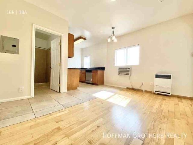 Apartment for rent in Canoga Park, California