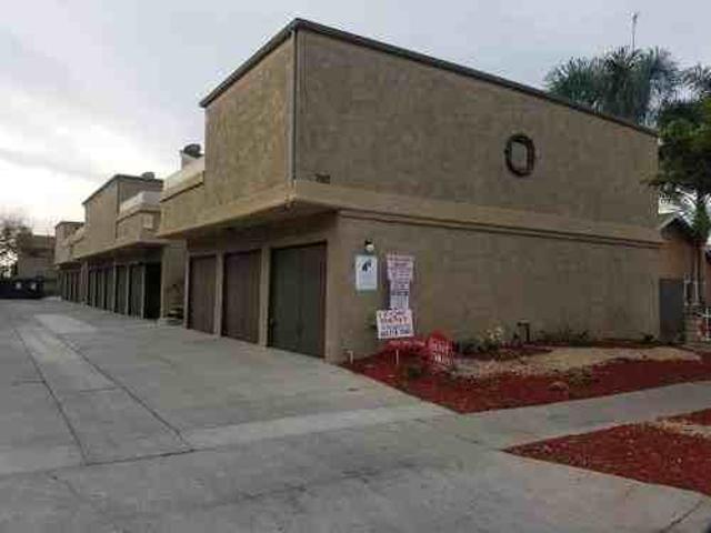 Apartment for rent in Huntington Beach, California