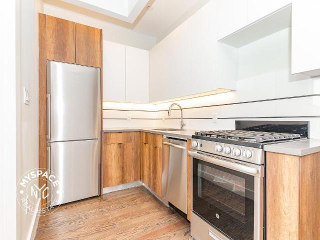 Apartment for rent in Arverne, New York