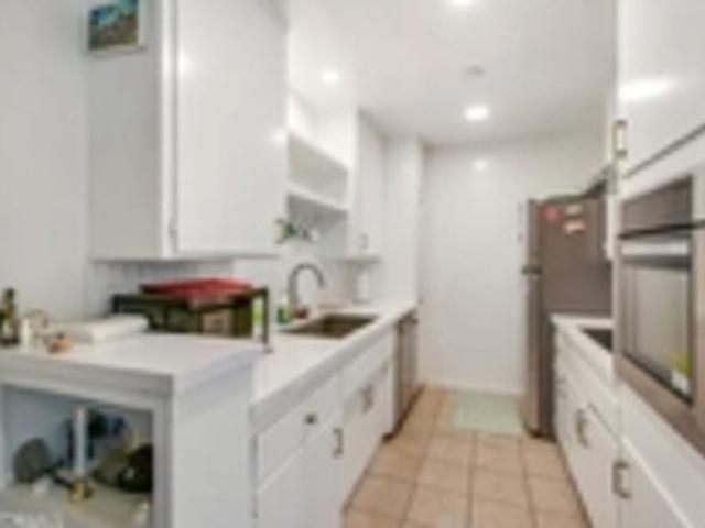 Apartment for rent in Long Beach, California