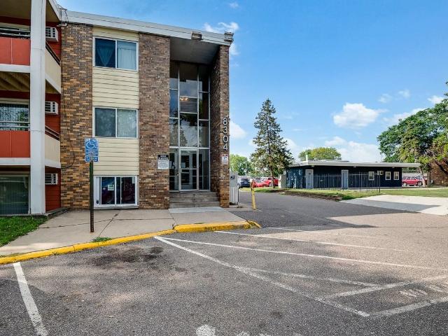 Apartment for rent in Hennepin, Minnesota