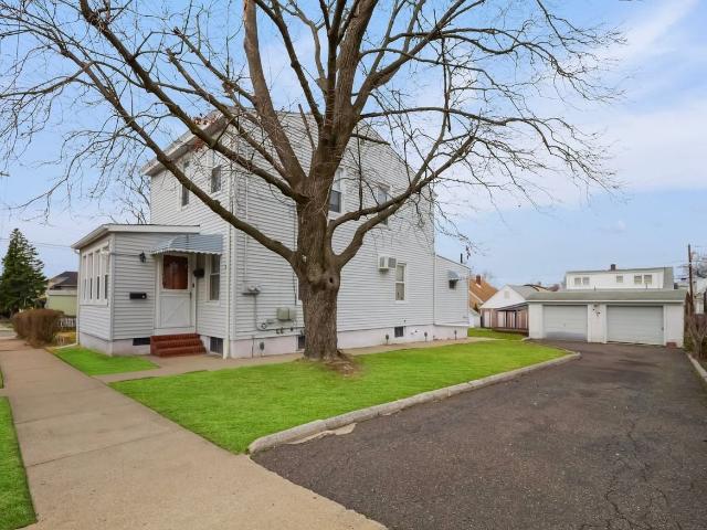 Apartment for rent in Elmwood Park