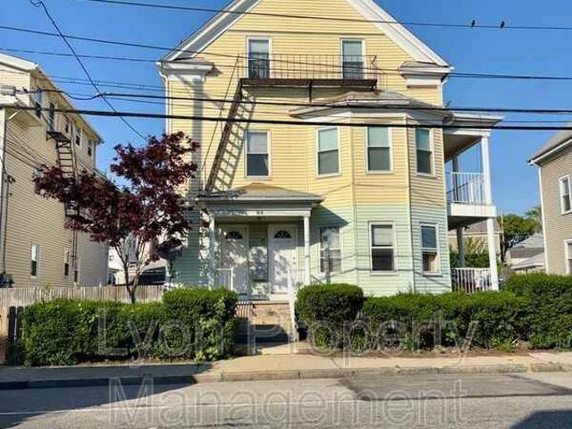 Apartment for rent in Pawtucket, Rhode Island