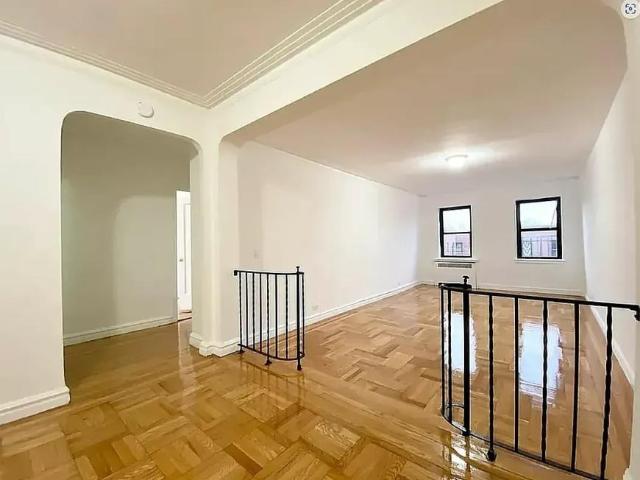Apartment for rent in The Bronx, Arverne
