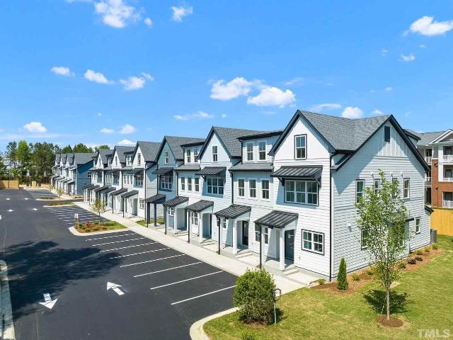 Apartment for rent in Neuse Crossroads, Raleigh
