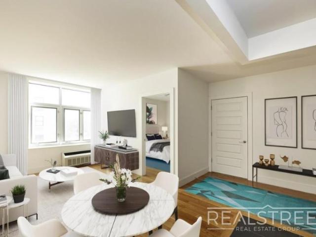 Apartment for rent in Forest Hills, New York