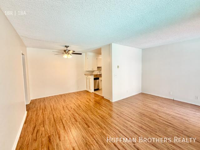 Apartment for rent in Canoga Park, California
