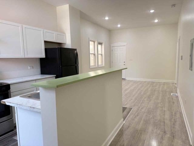 Apartment for rent in Chicago Park, Illinois