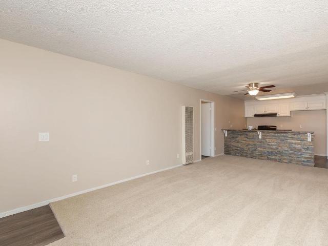 Apartment for rent in Cypress, California
