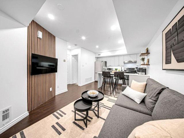 Apartment for rent in Woburn, Ontario