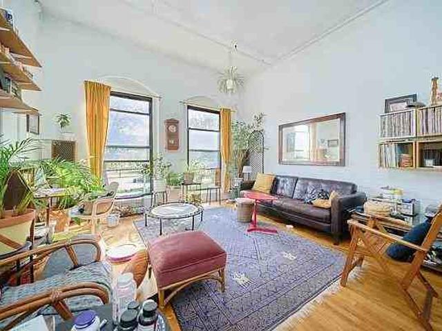 Apartment for rent in Arverne, New York