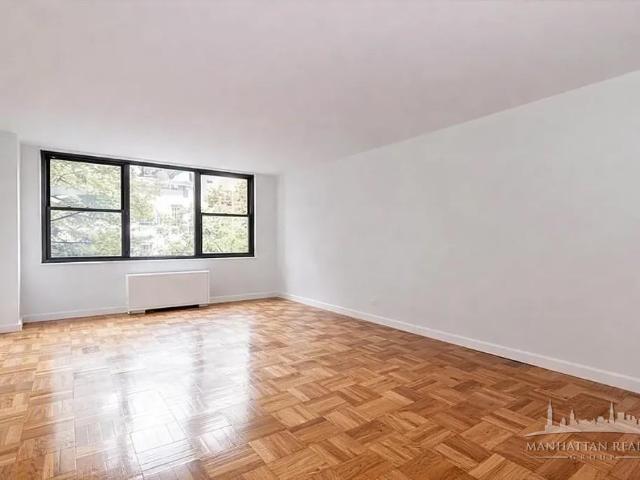 Apartment for rent in Arverne, New York