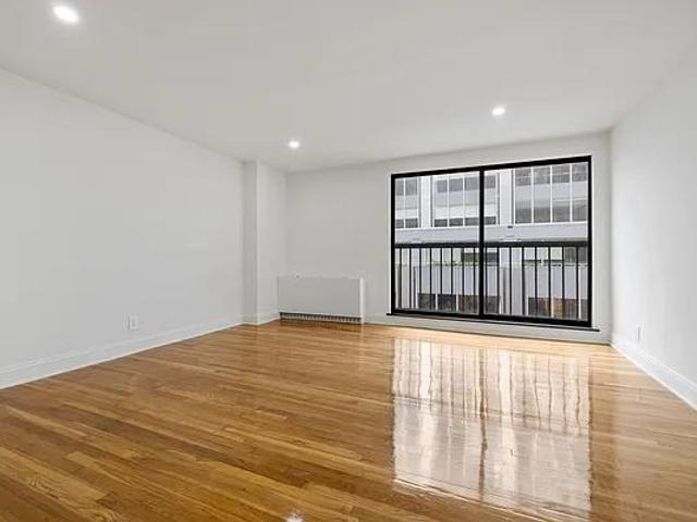 Apartment for rent in Arverne, New York