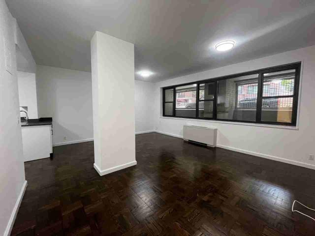 Apartment for rent in Manhattan Community Board 5, New York
