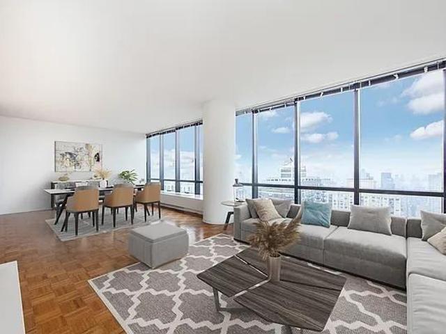 Apartment for rent in Arverne, New York