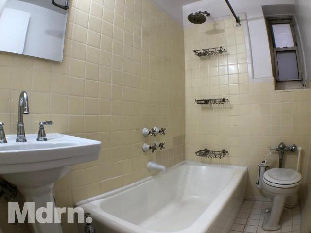 Apartment for rent in Paerdegat, New York