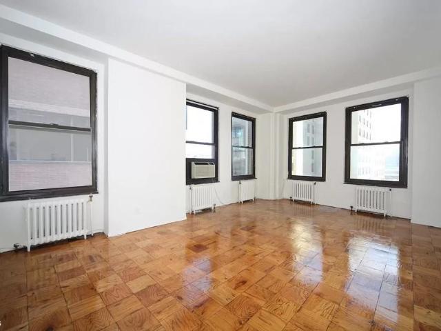 Apartment for rent in Arverne, New York