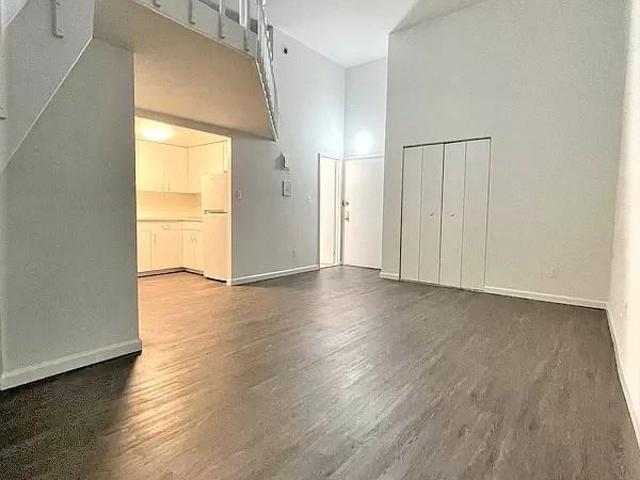 Apartment for rent in Arverne, New York