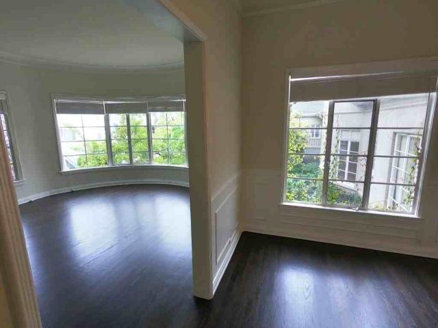 Apartment for rent in Canoga Park, California