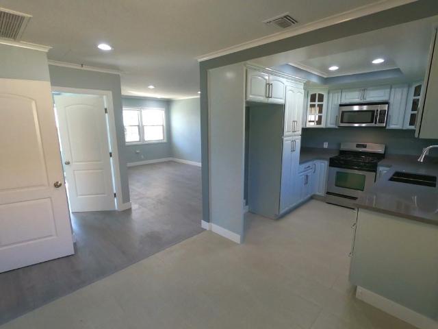 Apartment for rent in Burbank, California