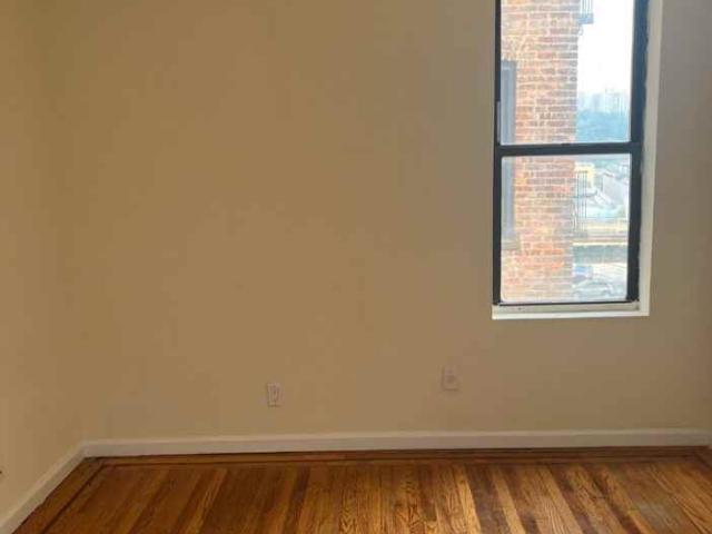 Apartment for rent in Arverne, New York