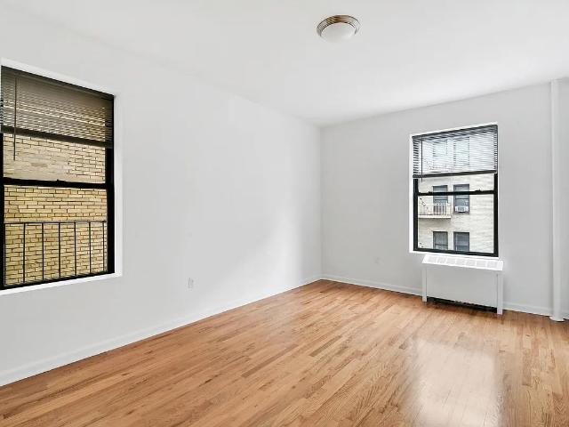 Apartment for rent in Arverne, New York