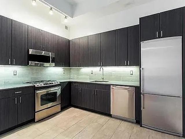Apartment for rent in Arverne, New York
