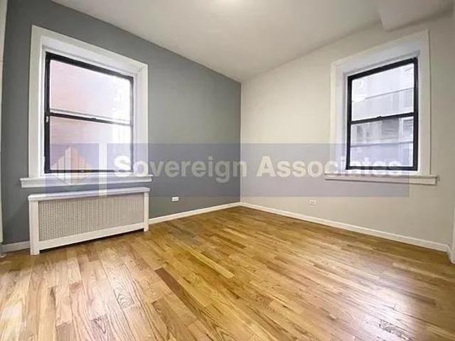 Apartment for rent in Arverne, New York