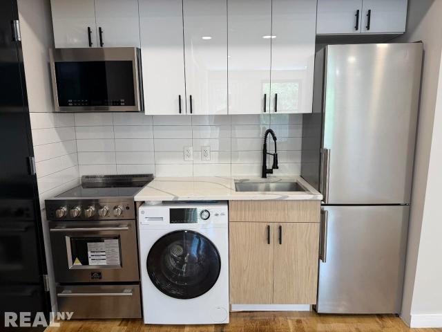 Apartment for rent in The Bronx, Arverne