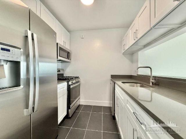 Apartment for rent in Arverne, New York